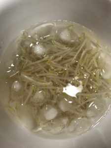 ice bath for Korean bean sprouts